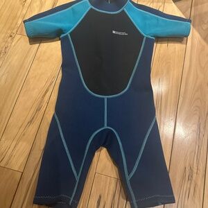 Shortie 5-6 year wetsuit mountain warehouse